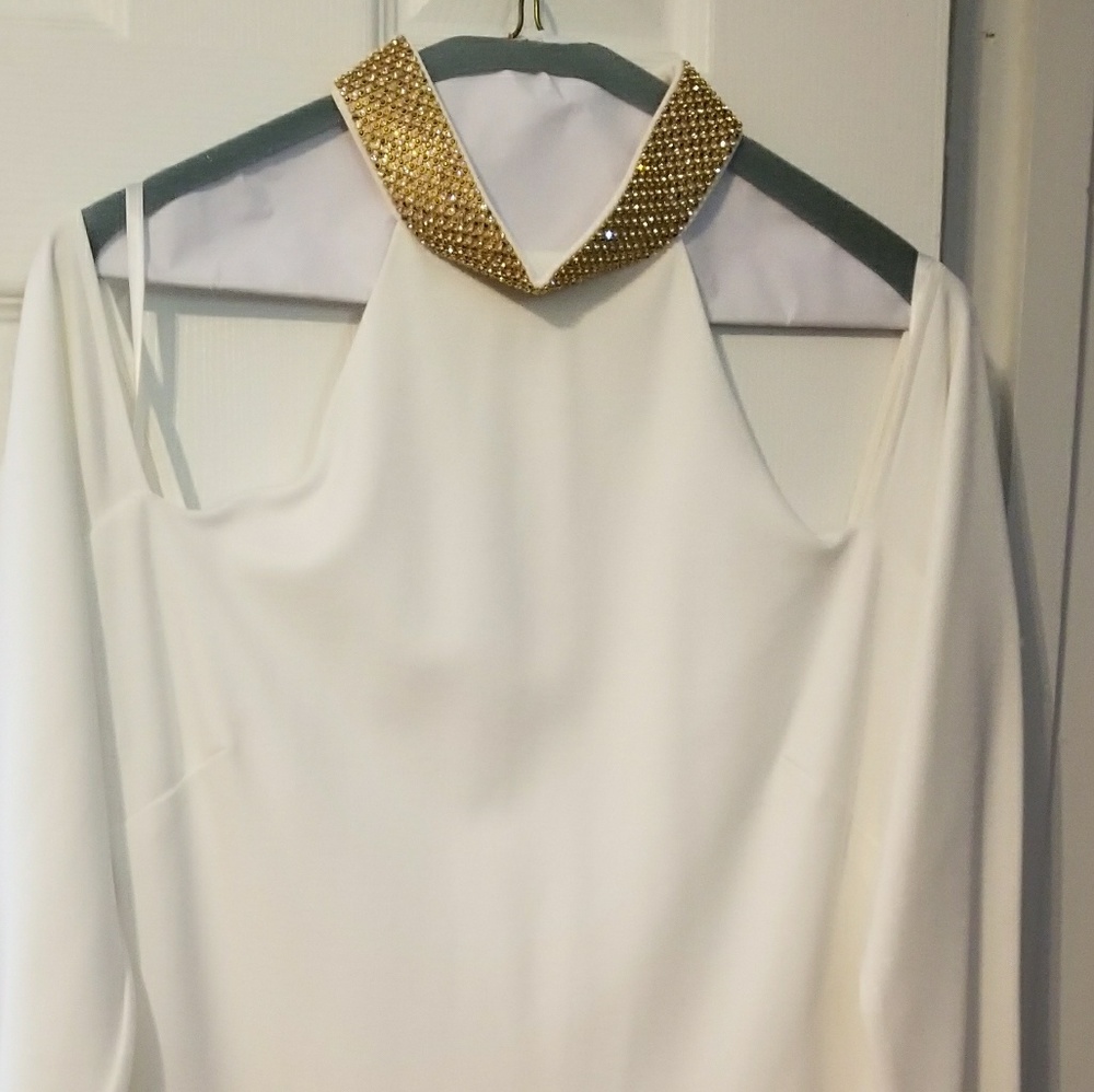 💫Like new Bebe fully lined pencil white dress💫